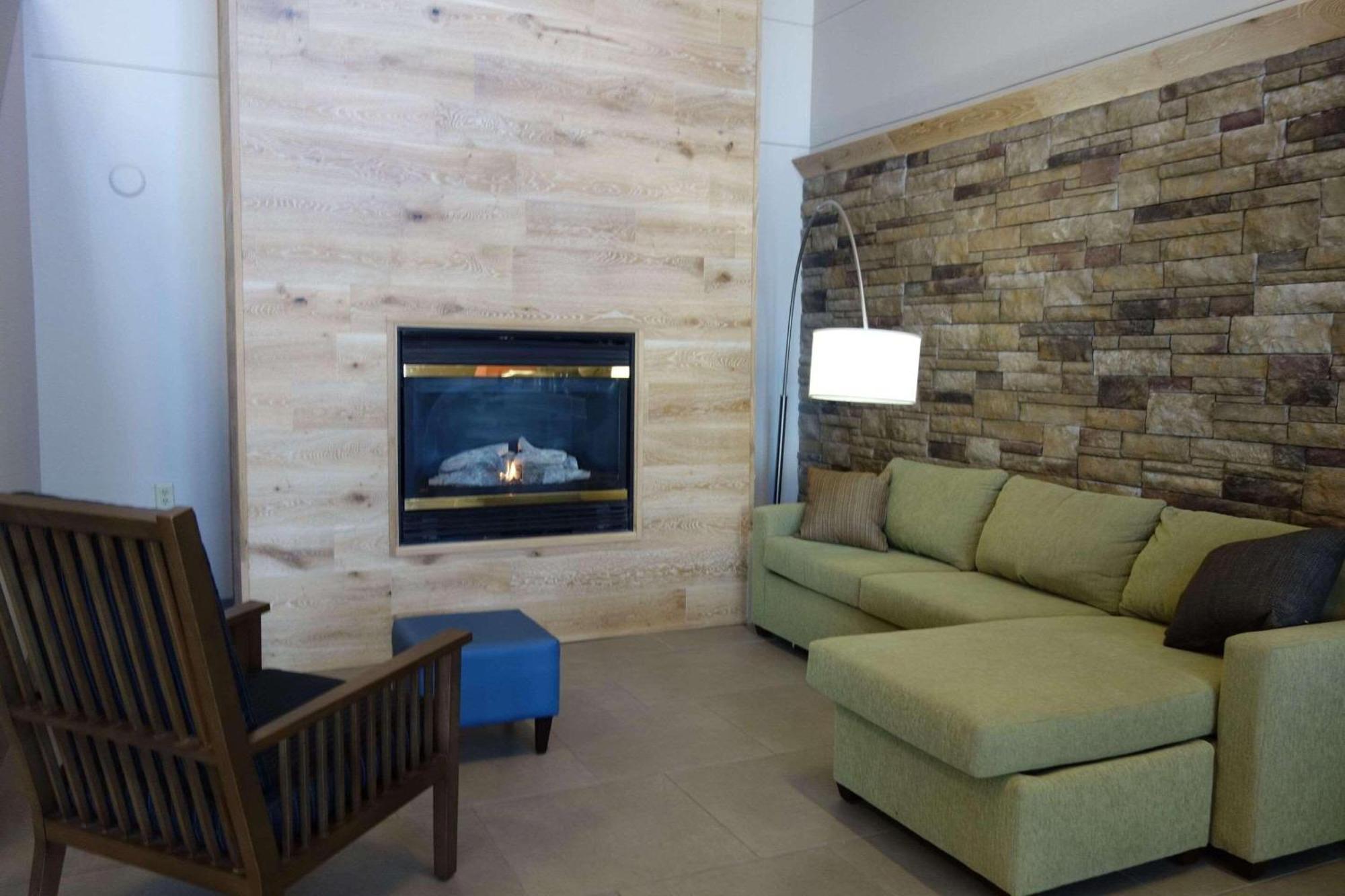 Country Inn & Suites By Radisson, Mason City, Ia Extérieur photo