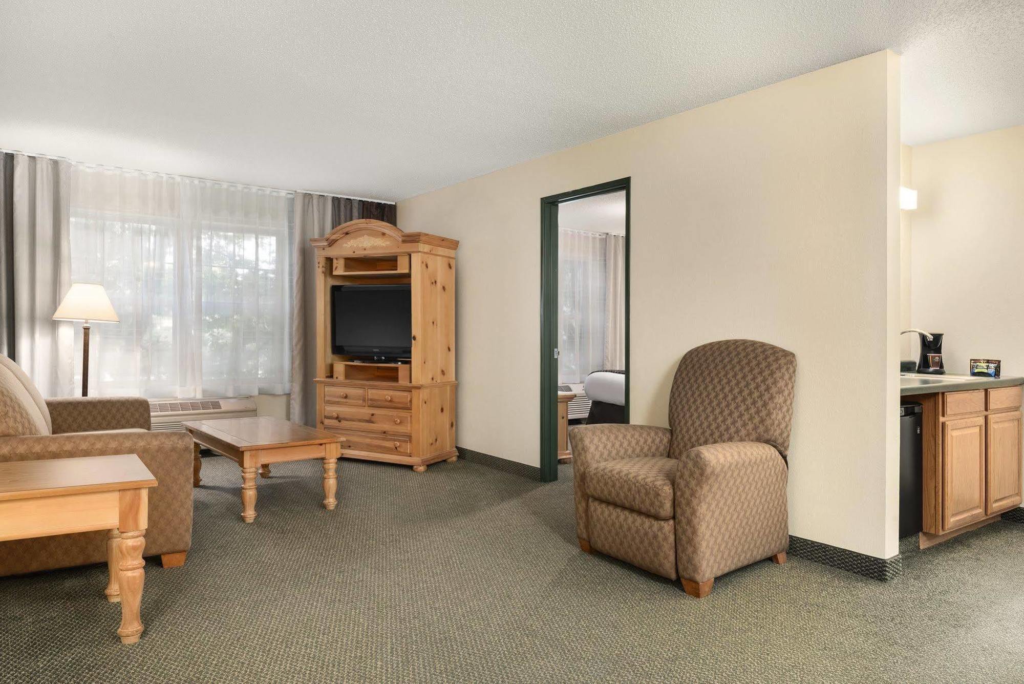 Country Inn & Suites By Radisson, Mason City, Ia Extérieur photo